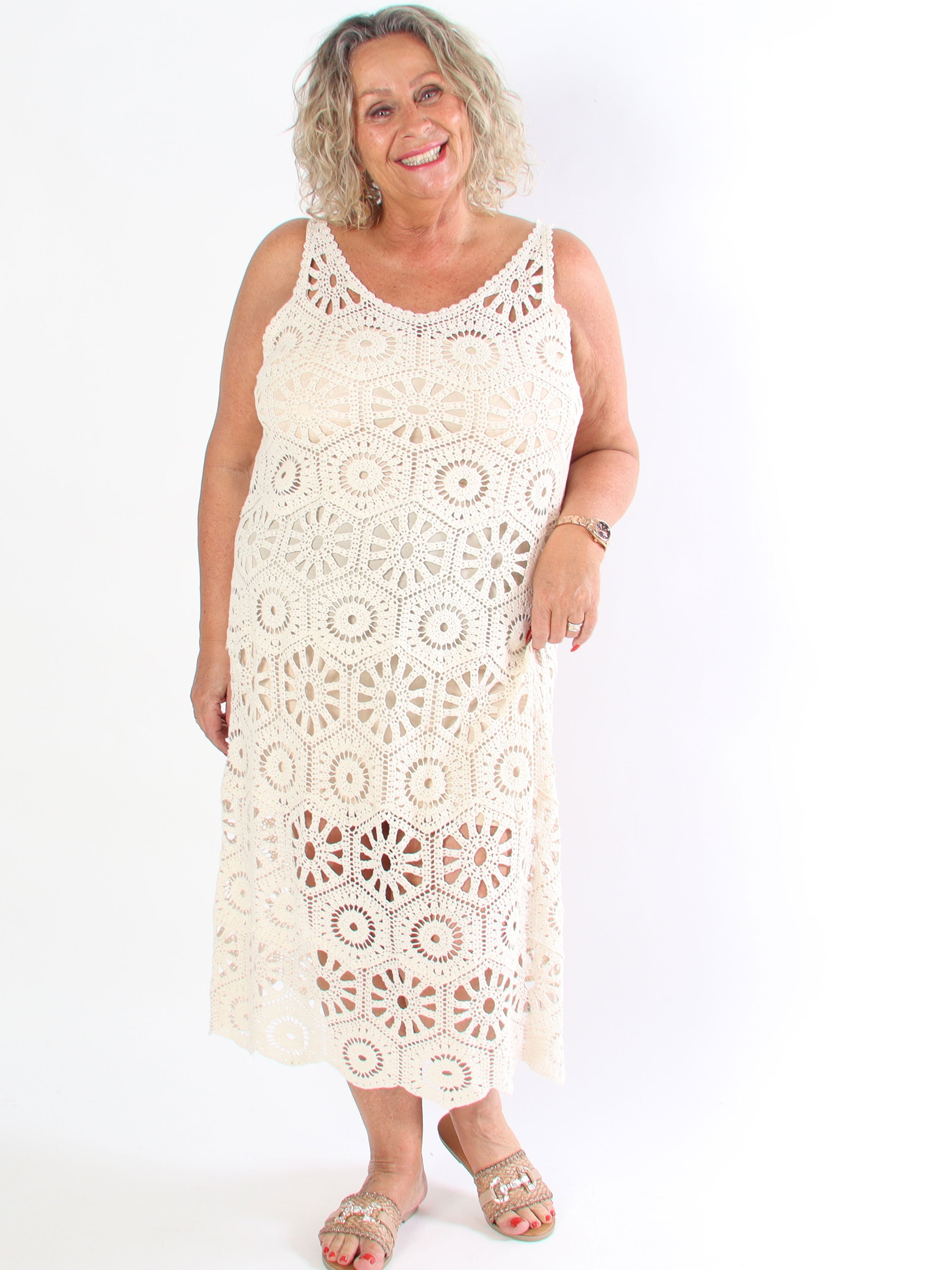 Lea - Lång virkad plus size-bandklänning i bomull